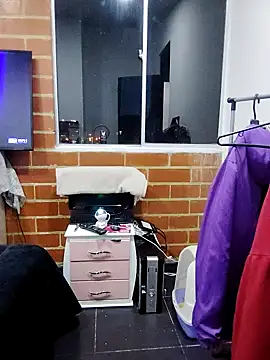 Eva Clark01 online show from 2, 10, 2025