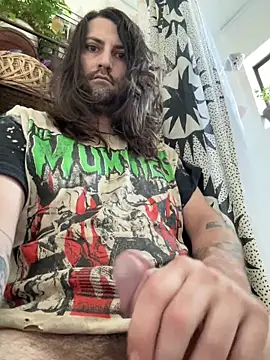 Snapshot of crashnasty chatting on 24, 5, 2026 crashnasty online show from 24, 5, 2026