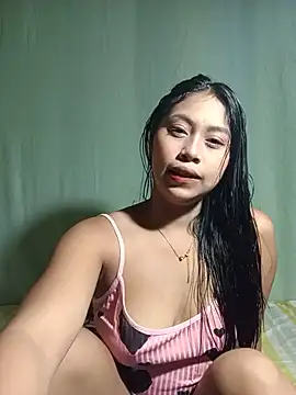 Snapshot of UrSweetAsianLady_02 chatting on 1, 7, 2026 UrSweetAsianLady 02 online show from 1, 7, 2026