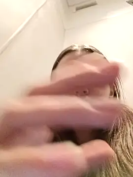 freakylittlebitch69 online show from 20, 9, 2025