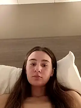 freakylittlebitch69 online show from 12, 9, 2025