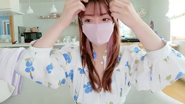 Snapshot of SUZU_1201 chatting on 24, 2, 2026 SUZU 1201 online show from 24, 2, 2026