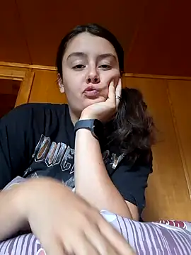 YoungLiisaxx online show from 26, 9, 2025