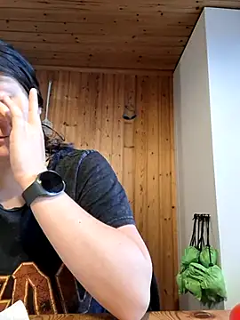 YoungLiisaxx online show from 27, 10, 2025