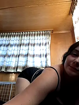 YoungLiisaxx online show from 6, 11, 2025