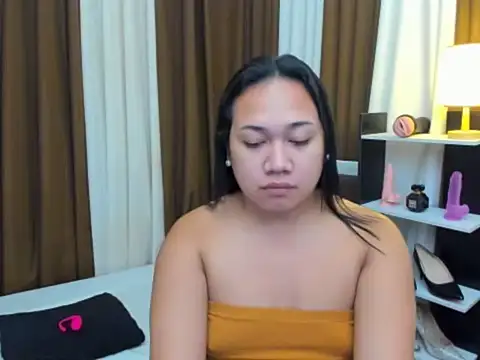 TsUncutKaren online show from 22, 10, 2025