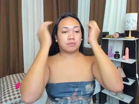 TsUncutKaren online show from 2, 10, 2025