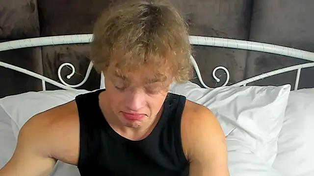 Snapshot of ChaseMuscular chatting on 14, 10, 2025 ChaseMuscular online show from 14, 10, 2025