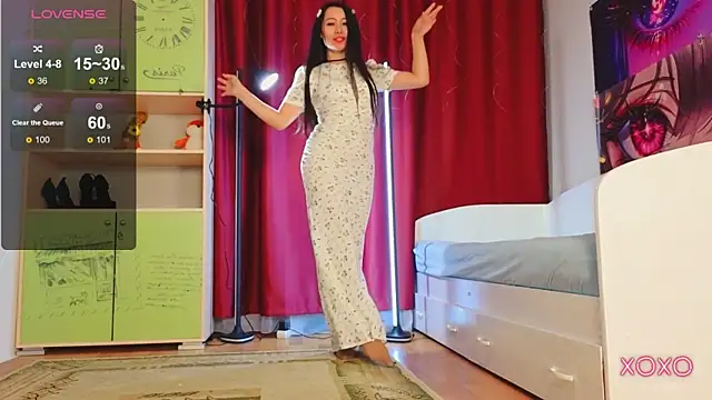 Milly  Foxy online show from 5, 4, 2026