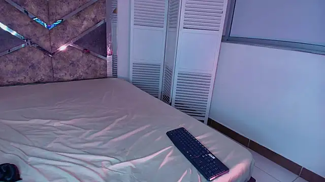 Eryx Eriscor online show from 2, 10, 2025