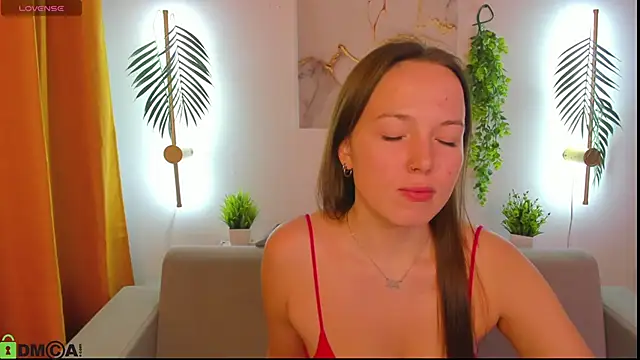 Maria Solis online show from 5, 11, 2025