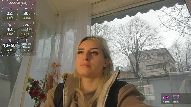 Ella Vee online show from 28, 3, 2026