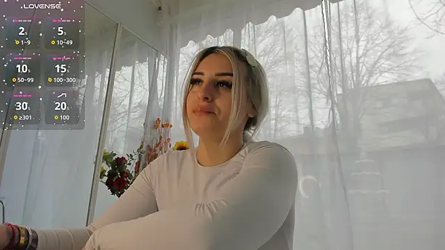 Ella Vee online show from 15, 3, 2026