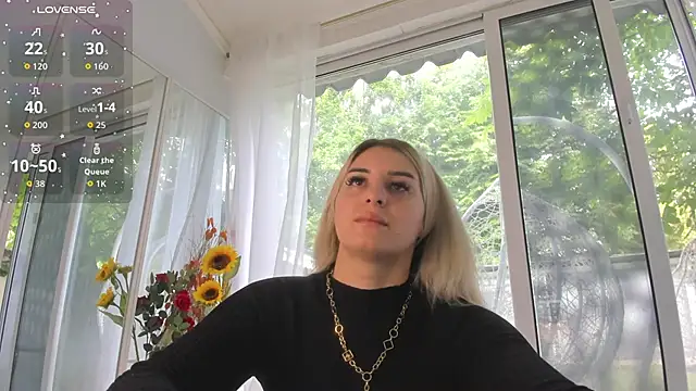 Snapshot of Ella_Vee chatting on 2, 6, 2026 Ella Vee online show from 2, 6, 2026
