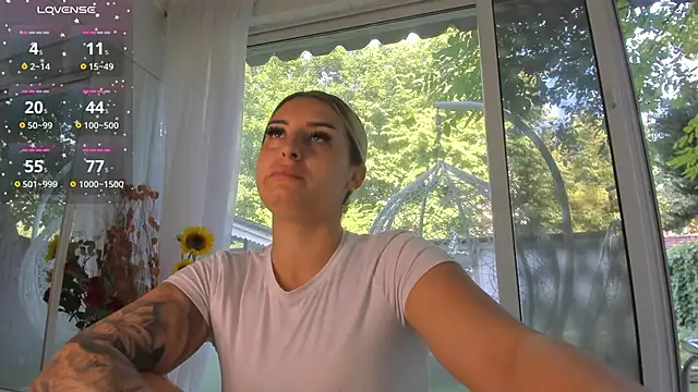 Ella Vee online show from 29, 6, 2026