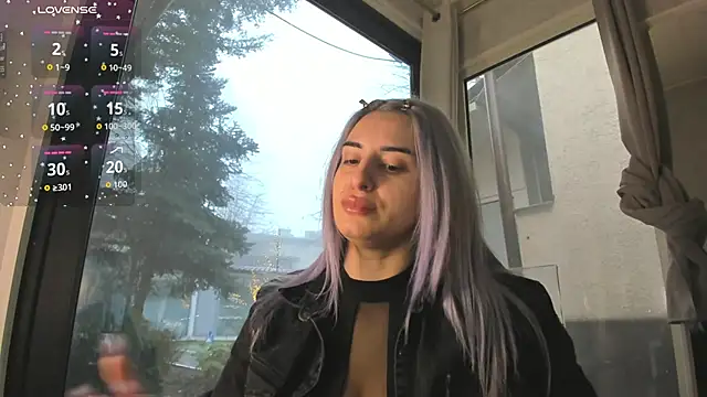 Ella Vee online show from 13, 2, 2026