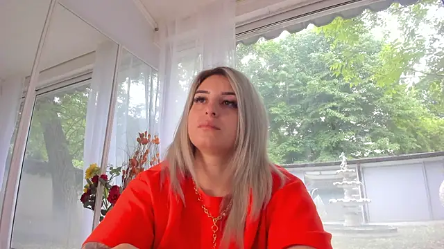 Snapshot of Ella_Vee chatting on 9, 5, 2026 Ella Vee online show from 9, 5, 2026