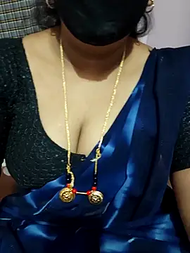luci-queen online show from 22, 4, 2026