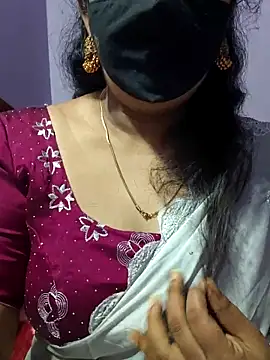 luci-queen online show from 26, 9, 2025