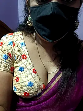 luci-queen online show from 24, 9, 2025