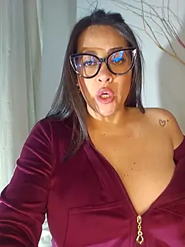 Nicoleefaith  online show from 21, 11, 2025