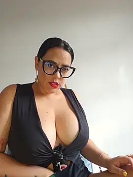 Snapshot of Nicoleefaith_ chatting on 3, 6, 2026 Nicoleefaith online show from 3, 6, 2026
