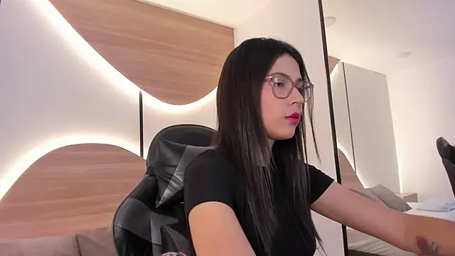 desireee  online show from 1, 11, 2025