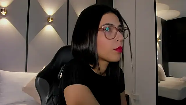 desireee  online show from 28, 10, 2025