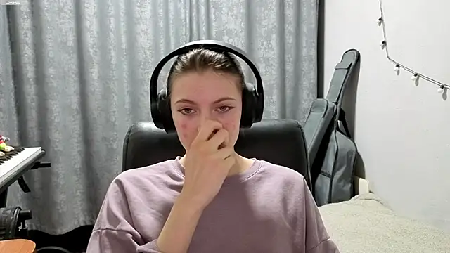 CutieAnny online show from 7, 5, 2026