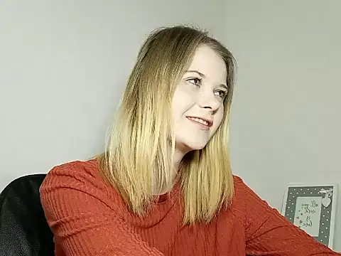 LydiaYoung online show from 29, 9, 2025