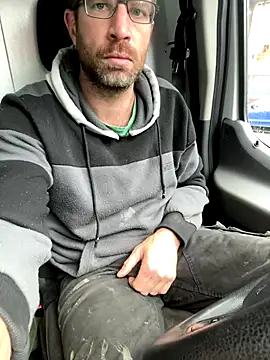 kyle YEG online show from 7, 11, 2025