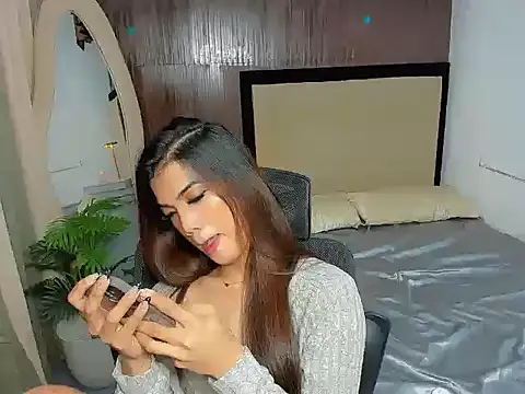 CassieSommereux online show from 17, 12, 2025