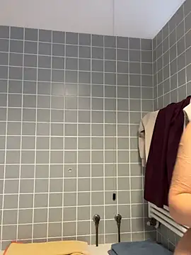 YumiLux online show from 15, 4, 2026