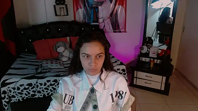 Skylovershot online show from 23, 10, 2025