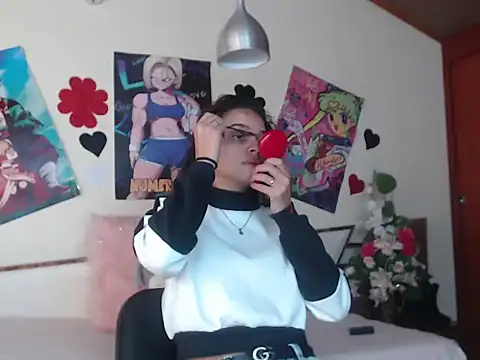 Skylovershot online show from 6, 1, 2026