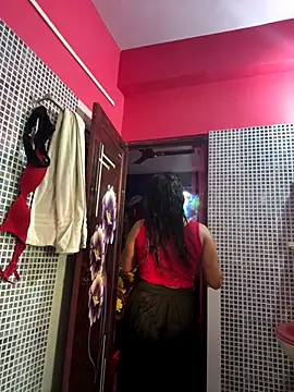 Snapshot of V-Hot-Sweti chatting on 9, 11, 2025 V-Hot-Sweti online show from 9, 11, 2025