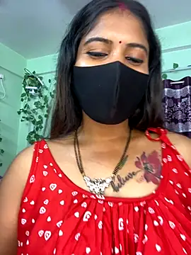 Snapshot of V-Hot-Sweti chatting on 16, 9, 2025 V-Hot-Sweti online show from 16, 9, 2025