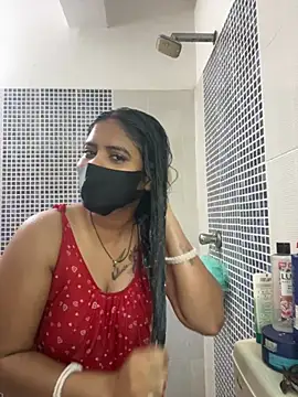 Snapshot of V-Hot-Sweti chatting on 13, 10, 2025 V-Hot-Sweti online show from 13, 10, 2025