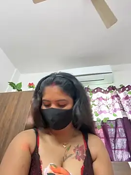 Snapshot of V-Hot-Sweti chatting on 25, 10, 2025 V-Hot-Sweti online show from 25, 10, 2025