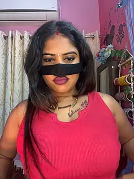 Snapshot of V-Hot-Sweti chatting on 18, 11, 2025 V-Hot-Sweti online show from 18, 11, 2025