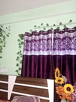 Snapshot of V-Hot-Sweti chatting on 17, 9, 2025 V-Hot-Sweti online show from 17, 9, 2025