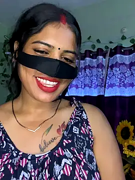 Snapshot of V-Hot-Sweti chatting on 25, 9, 2025 V-Hot-Sweti online show from 25, 9, 2025