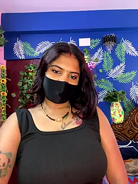 Snapshot of V-Hot-Sweti chatting on 19, 12, 2025 V-Hot-Sweti online show from 19, 12, 2025