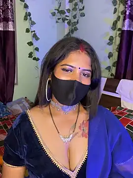 Snapshot of V-Hot-Sweti chatting on 28, 9, 2025 V-Hot-Sweti online show from 28, 9, 2025