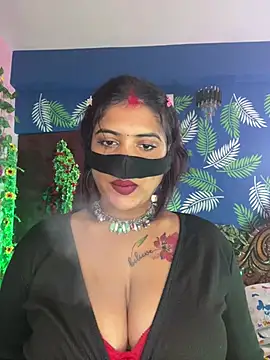 Snapshot of V-Hot-Sweti chatting on 12, 1, 2026 V-Hot-Sweti online show from 12, 1, 2026