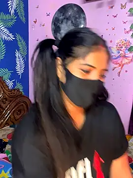 Snapshot of V-Hot-Sweti chatting on 11, 11, 2025 V-Hot-Sweti online show from 11, 11, 2025