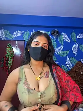 Snapshot of V-Hot-Sweti chatting on 10, 11, 2025 V-Hot-Sweti online show from 10, 11, 2025