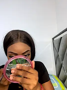 zaracollins01 online show from 14, 1, 2026