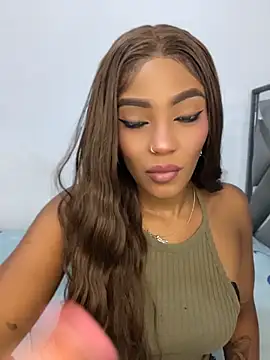 zaracollins01 online show from 19, 5, 2026