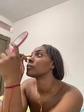 zaracollins01 online show from 1, 12, 2025